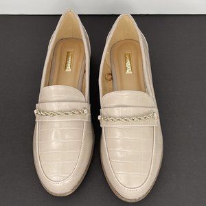 Primark Tan Loafers with Gold Accent Size:10